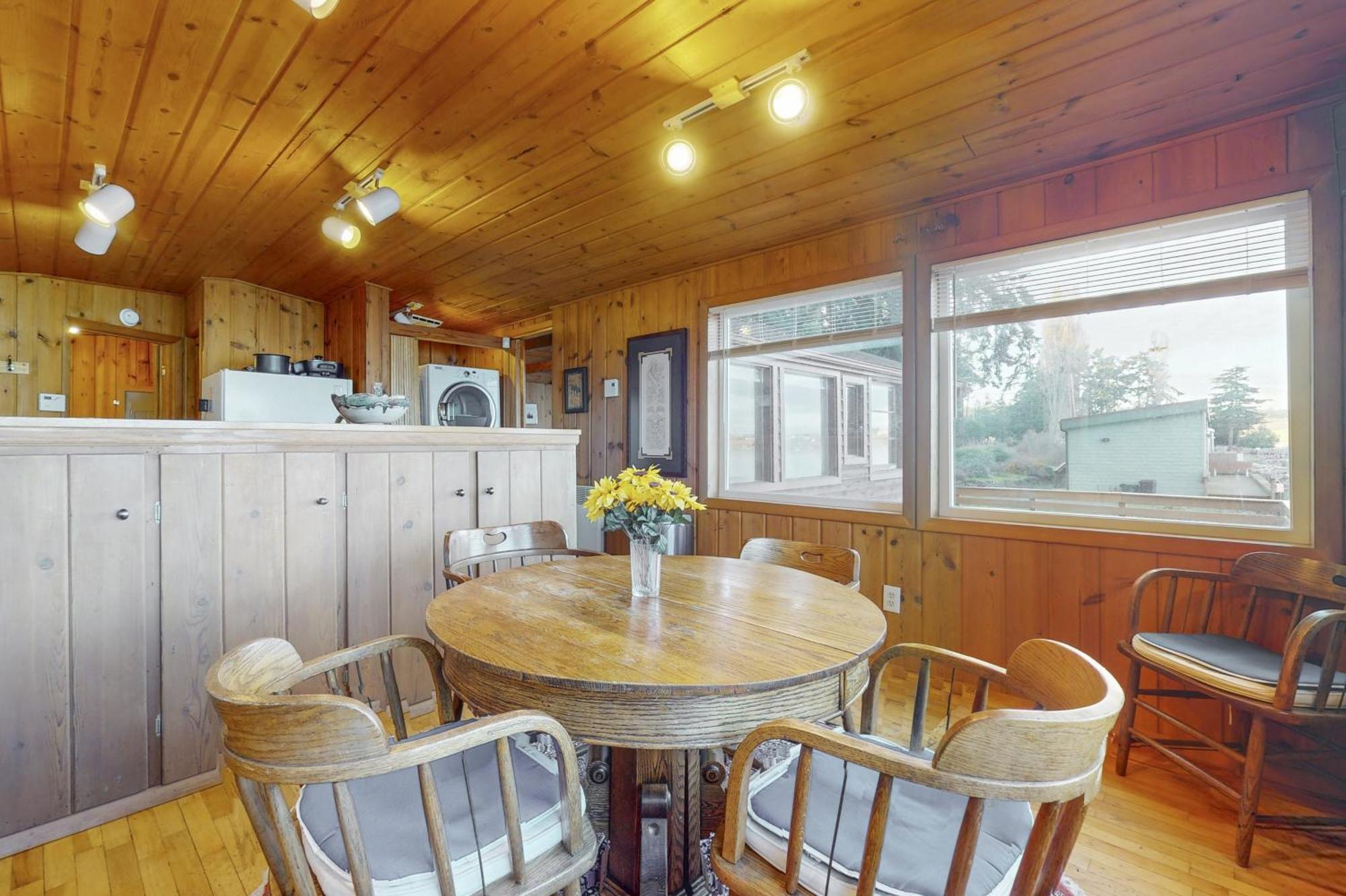 The Cabin At Penn Cove Coveland Exterior photo