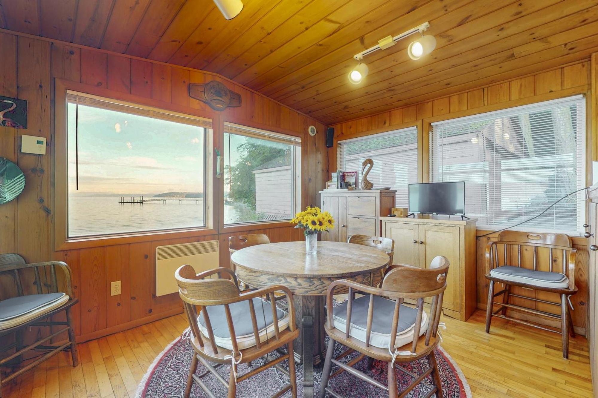 The Cabin At Penn Cove Coveland Exterior photo